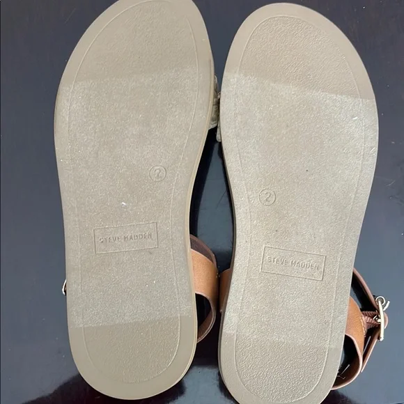 Steve Madden Cream and Brown Flat Sandals with Ankle Strap - Picture 8 of 10